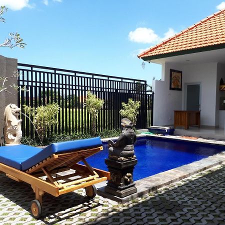 Canggu Wooden Green Paradise Bed & Breakfast Exterior photo