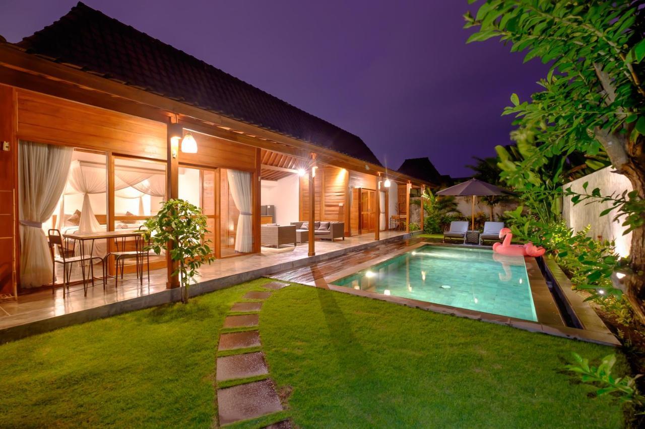 Canggu Wooden Green Paradise Bed & Breakfast Exterior photo