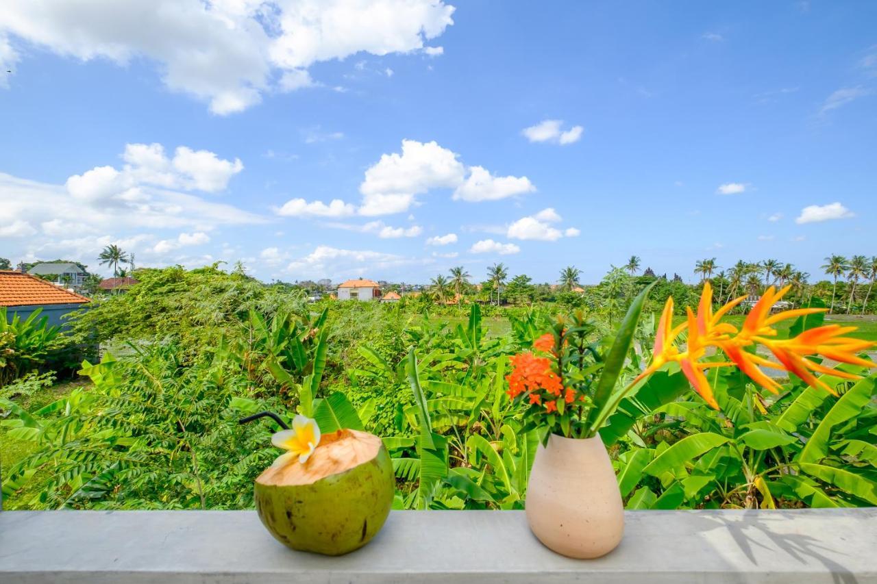 Canggu Wooden Green Paradise Bed & Breakfast Exterior photo