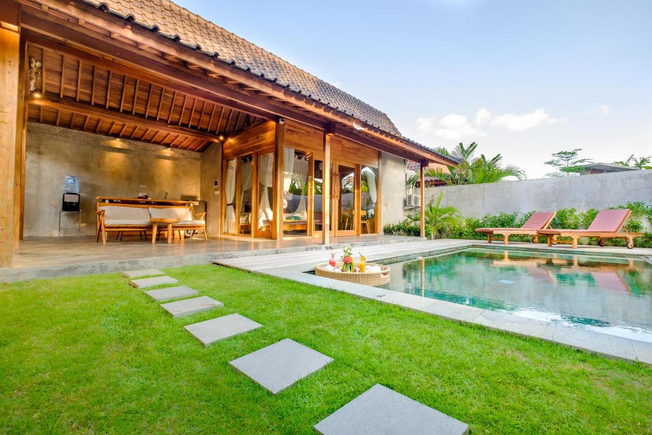 Canggu Wooden Green Paradise Bed & Breakfast Exterior photo