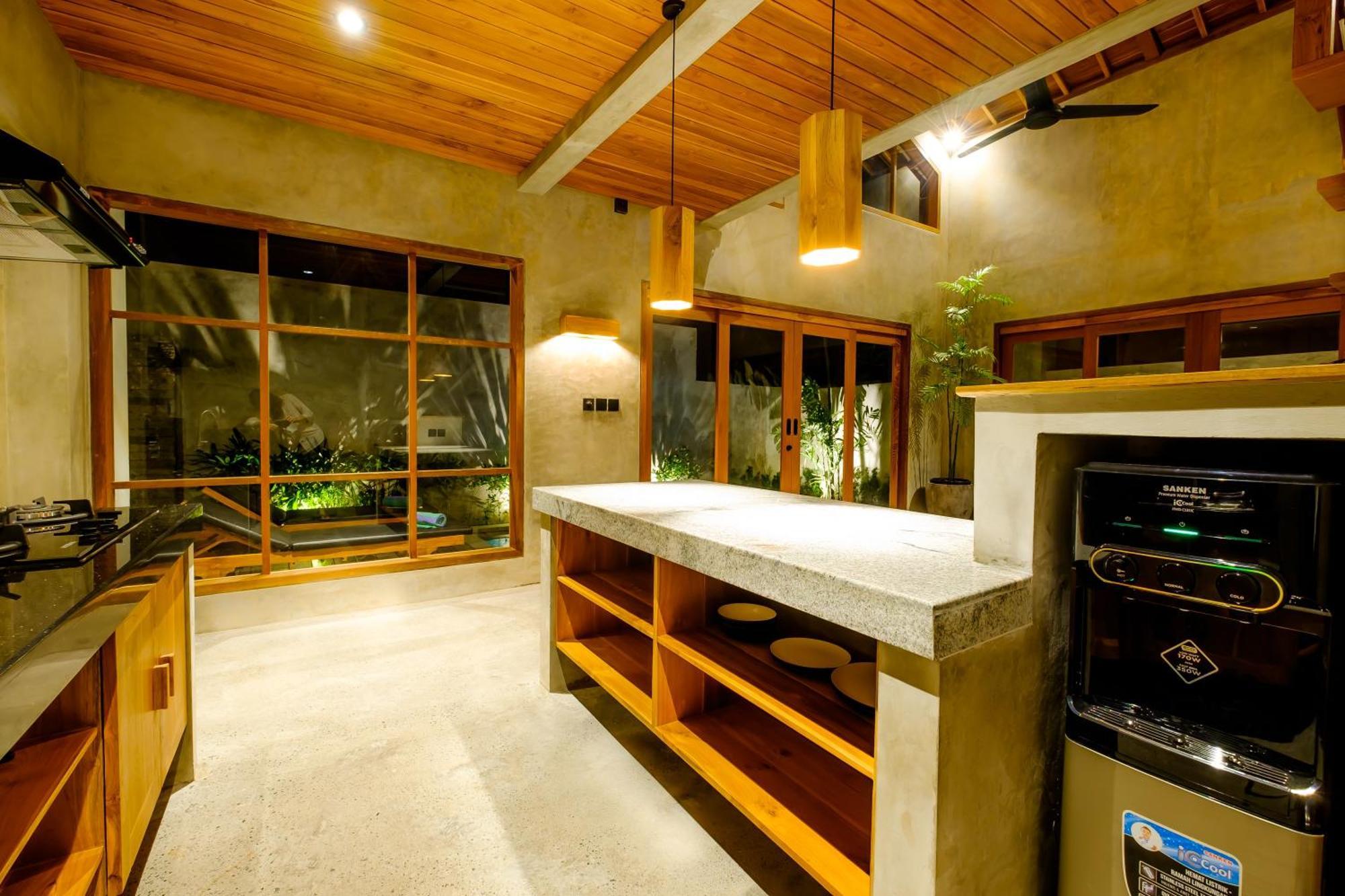 Canggu Wooden Green Paradise Bed & Breakfast Room photo