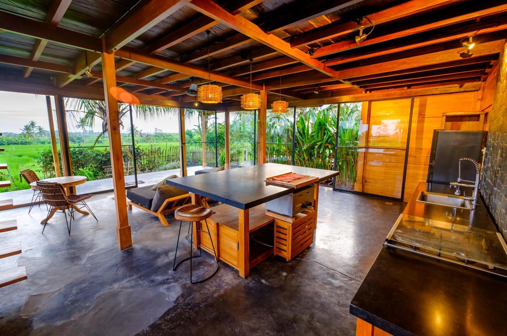 Canggu Wooden Green Paradise Bed & Breakfast Room photo